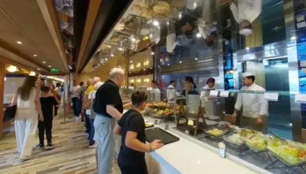 BUFFET RESTAURANT IN 360 GRADEN